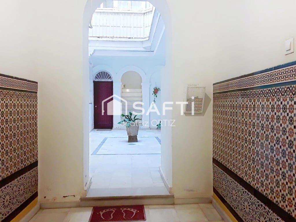 3 camera da letto Appartamento in vendita in Cadice citta - 300.000 € (Rif: 9595651)