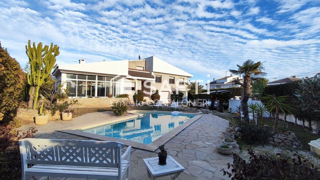 4 soveværelse Villa til salg i Alcanar med swimmingpool garage - € 425.000 (Ref: 9595654)