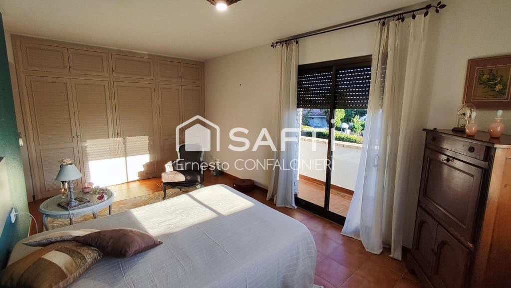 4 soveværelse Villa til salg i Alcanar med swimmingpool garage - € 425.000 (Ref: 9595654)