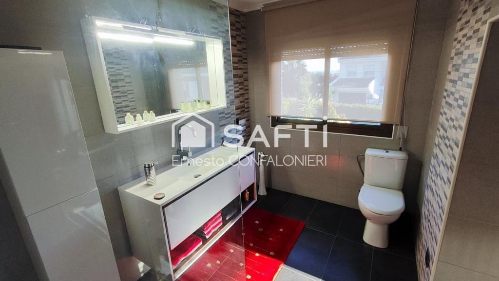 4 soveværelse Villa til salg i Alcanar med swimmingpool garage - € 425.000 (Ref: 9595654)