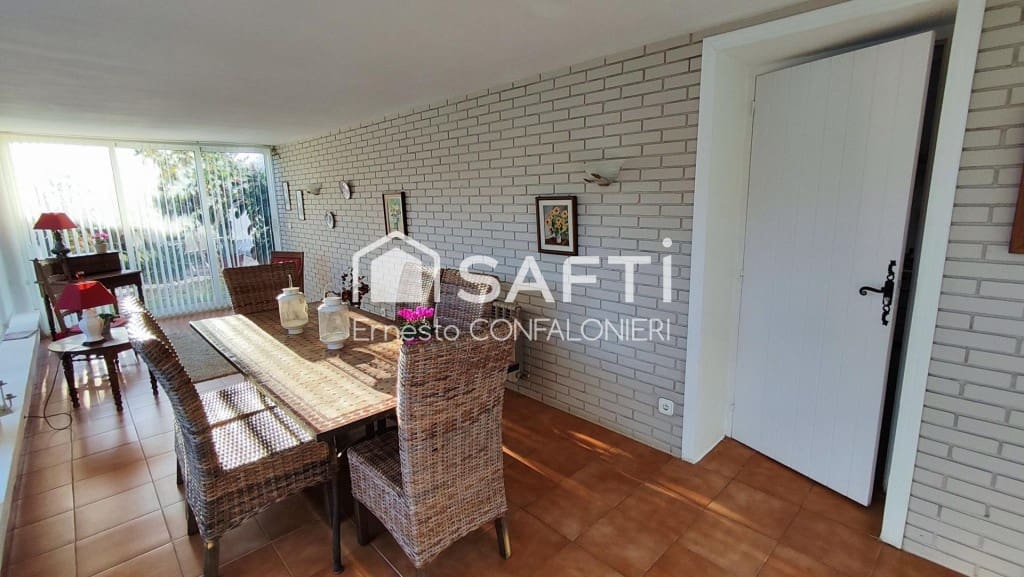 4 soveværelse Villa til salg i Alcanar med swimmingpool garage - € 425.000 (Ref: 9595654)