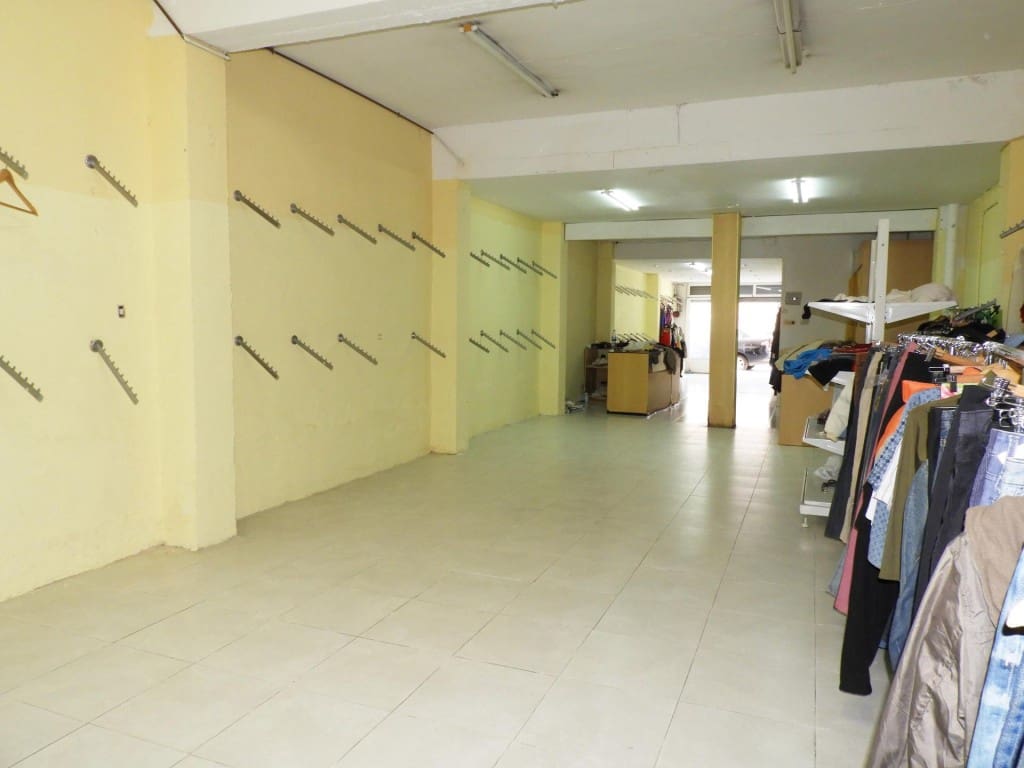 Komercyjne na sprzedaż w La Vall d'Uixo - 75 000 € (Ref: 9595661)