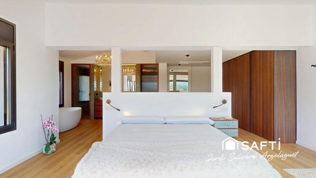 6 bedroom Villa for sale in Banyoles with garage - € 850,000 (Ref: 9595663)