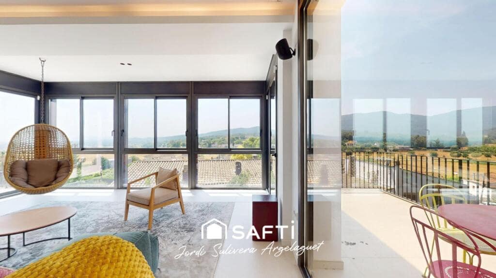 6 bedroom Villa for sale in Banyoles with garage - € 850,000 (Ref: 9595663)