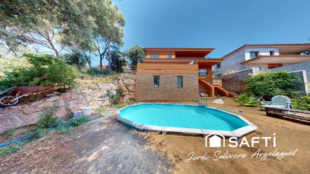 4 bedroom Villa for sale in Begur with pool garage - € 630,000 (Ref: 9595664)