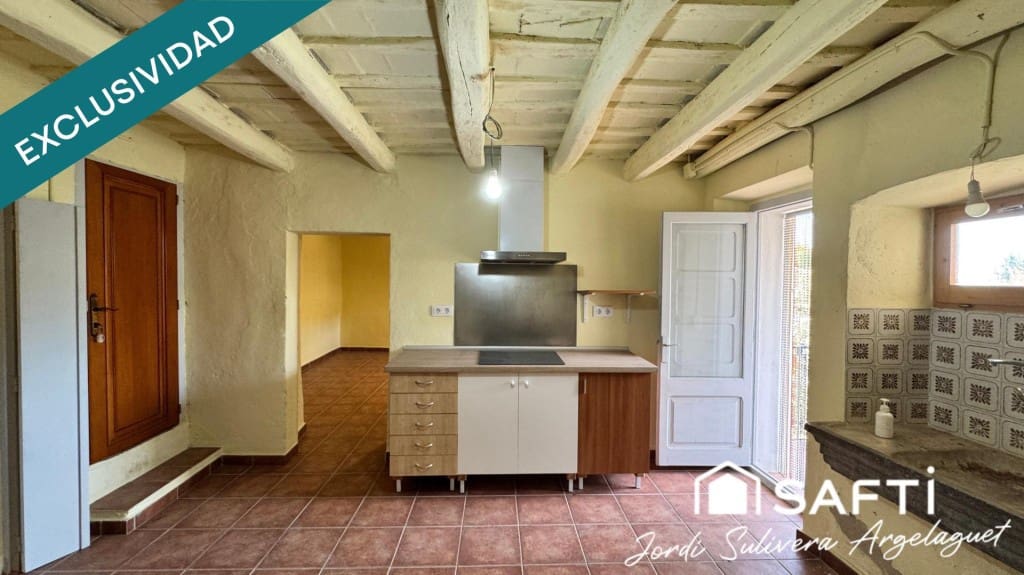 7 soveværelse Finca/Landehus til salg i Celra - € 330.000 (Ref: 9595667)