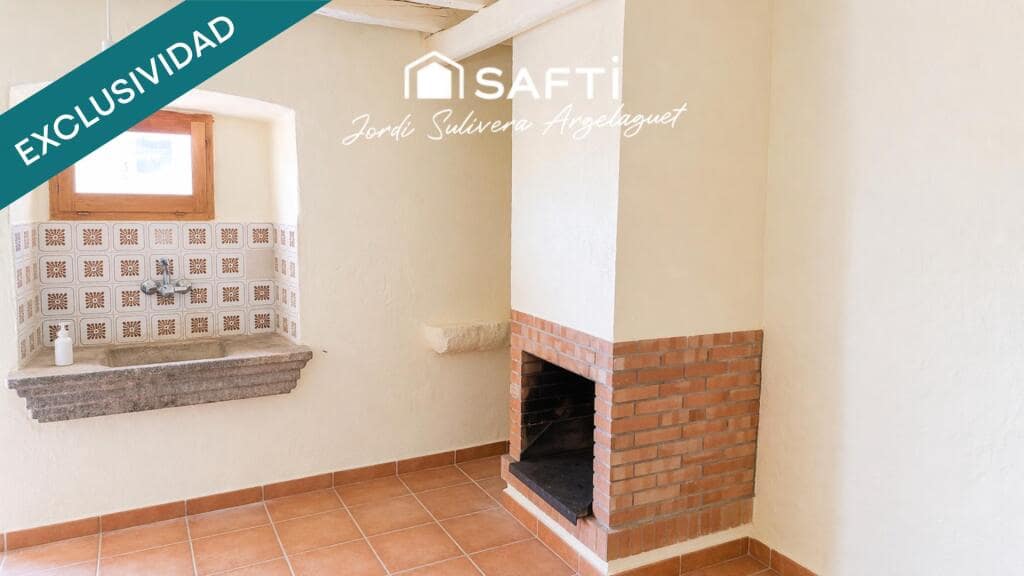 7 bedroom Finca/Country House for sale in Celra - € 305,000 (Ref: 9595667)