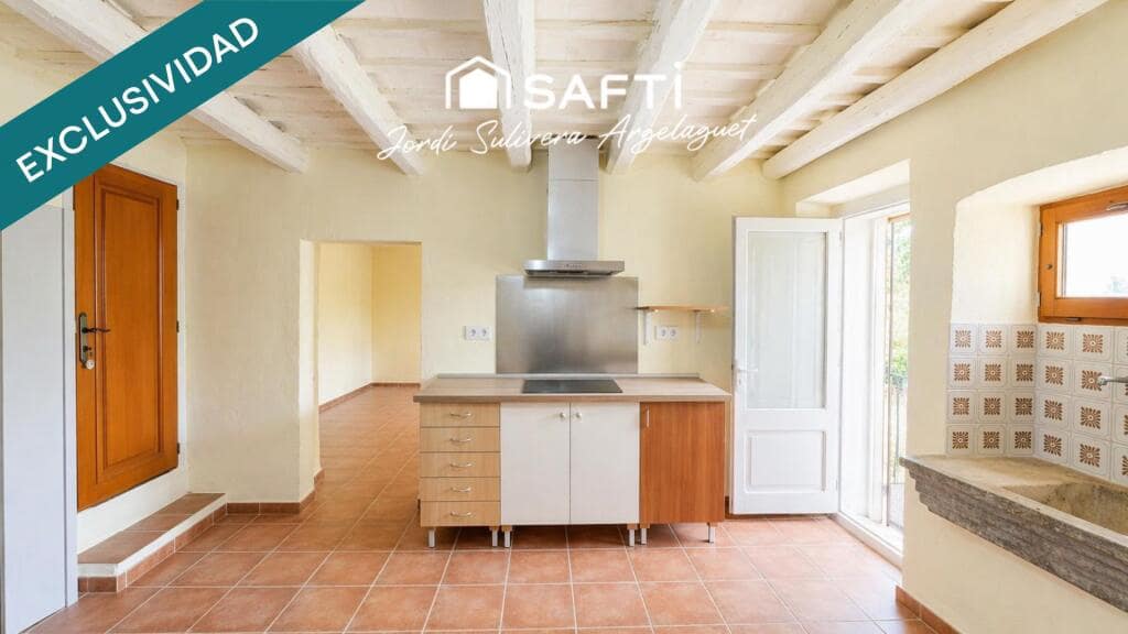 7 bedroom Finca/Country House for sale in Celra - € 305,000 (Ref: 9595667)
