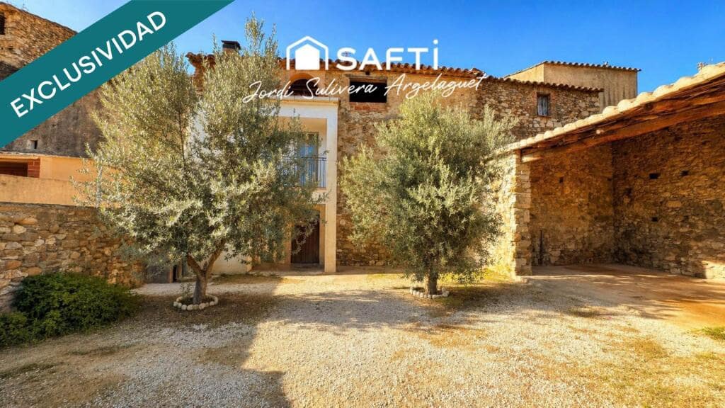 7 bedroom Finca/Country House for sale in Celra - € 305,000 (Ref: 9595667)