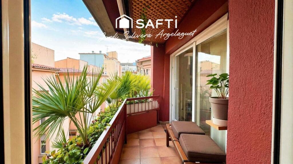 4 soveværelse Lejlighed til salg i Girona by - € 480.000 (Ref: 9595670)