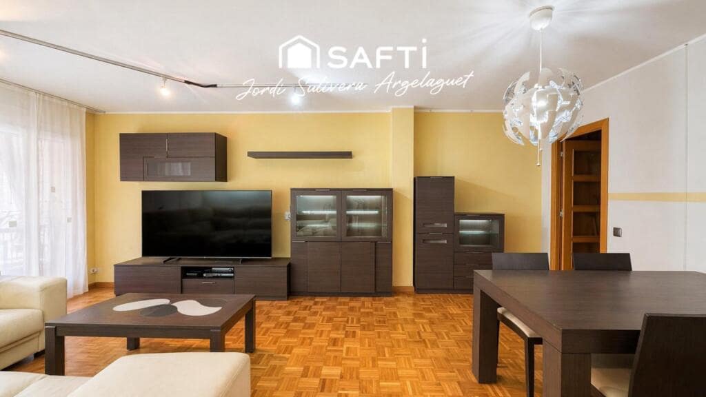4 soveværelse Lejlighed til salg i Girona by - € 480.000 (Ref: 9595670)