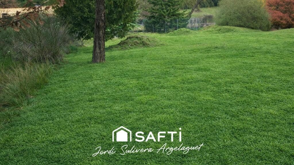 Building Plot for sale in Porqueres - € 120,000 (Ref: 9595671)