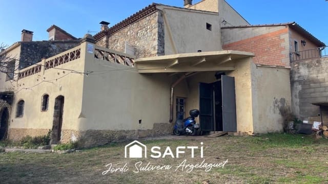 3 chambre Villa/Maison Mitoyenne à vendre à Gérone ville avec garage - 480 000 € (Ref: 9595672)