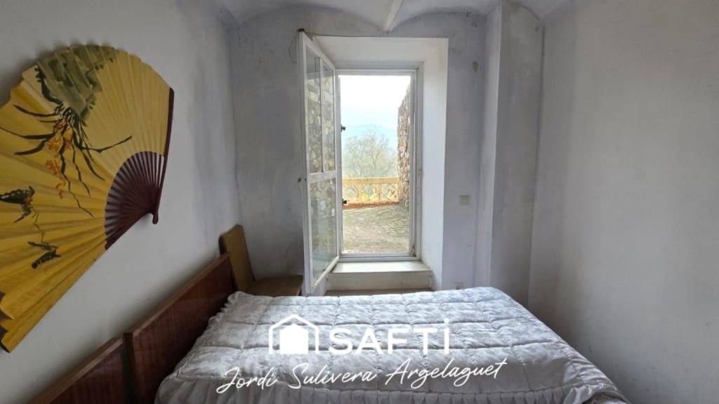 3 bedroom Terraced Villa for sale in Girona city with garage - € 480,000 (Ref: 9595672)