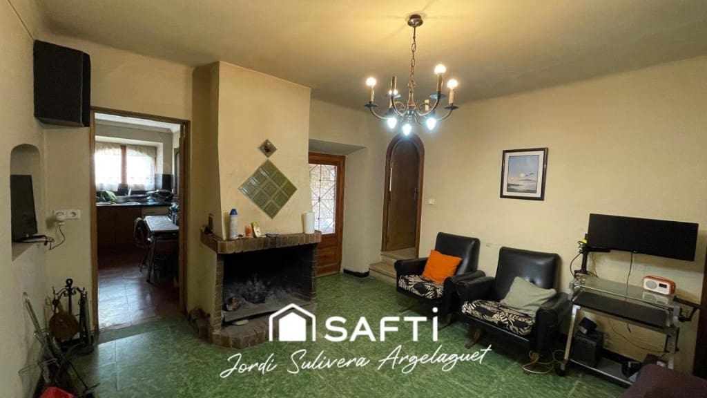 3 bedroom Terraced Villa for sale in Girona city with garage - € 480,000 (Ref: 9595672)