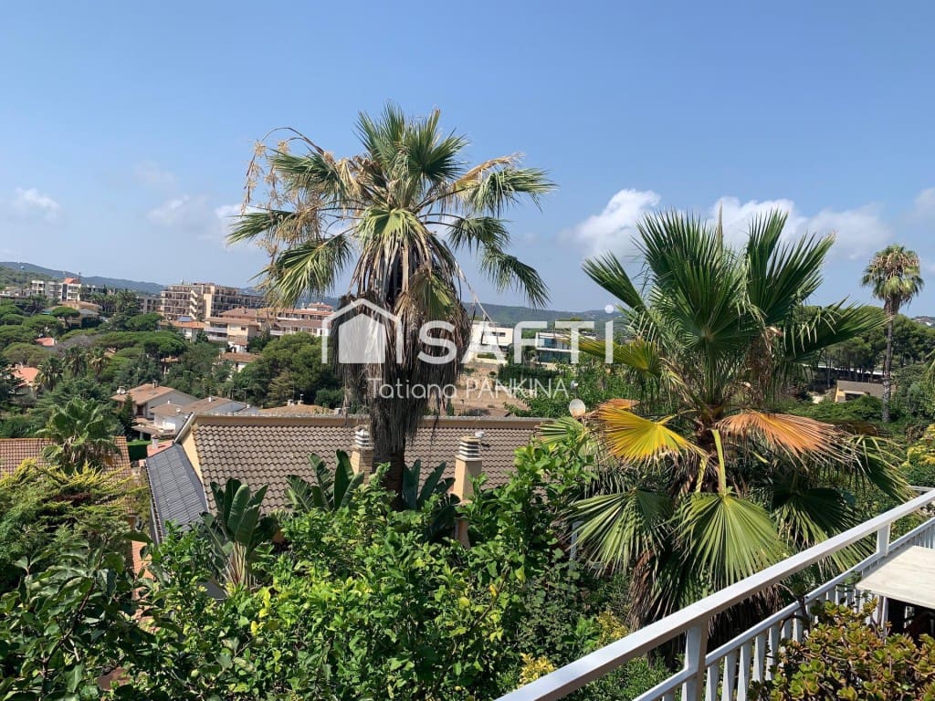 7 camera da letto Villetta a Schiera in vendita in Lloret de Mar con piscina - 700.000 € (Rif: 9595673)