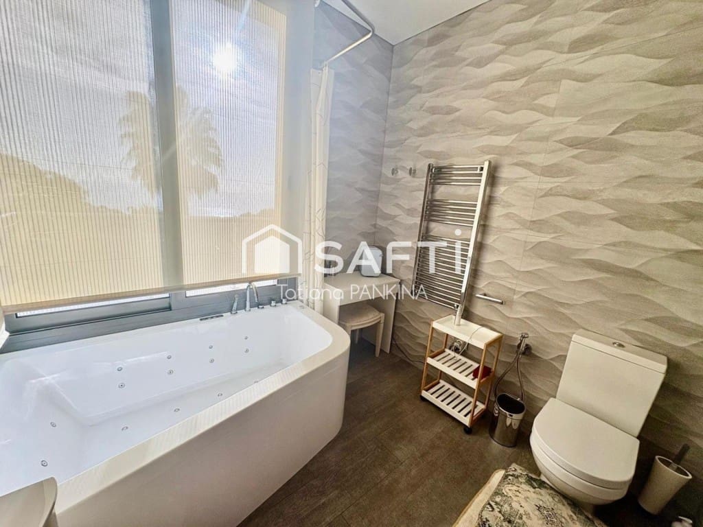 5 sypialnia Dom szeregowy na sprzedaż w Tossa de Mar z basenem garażem - 2 500 000 € (Ref: 9595678)