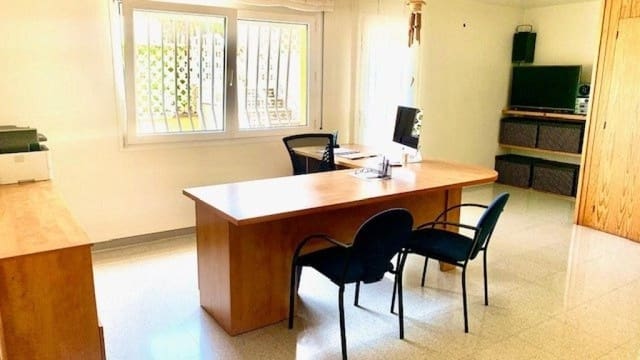 5 makuuhuone Huvila myytävänä paikassa Blanes mukana 
autotalli - 870 000 € (Ref: 9595679)