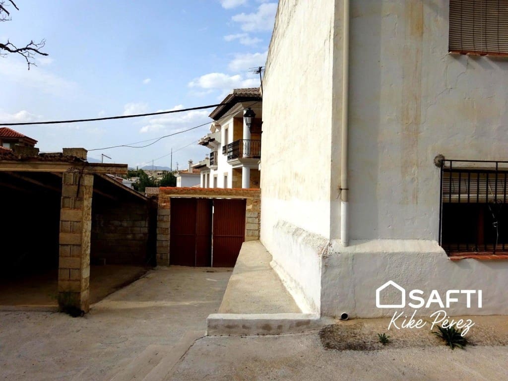 6 soveværelse Villa til salg i Galera med garage - € 70.000 (Ref: 9595680)