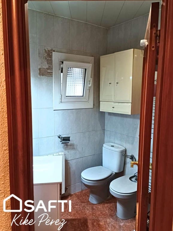 3 bedroom Apartment for sale in Sant Andreu de la Barca - € 175,000 (Ref: 9595683)