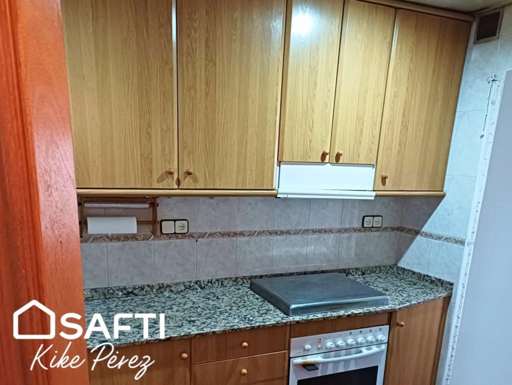 3 bedroom Apartment for sale in Sant Andreu de la Barca - € 175,000 (Ref: 9595683)