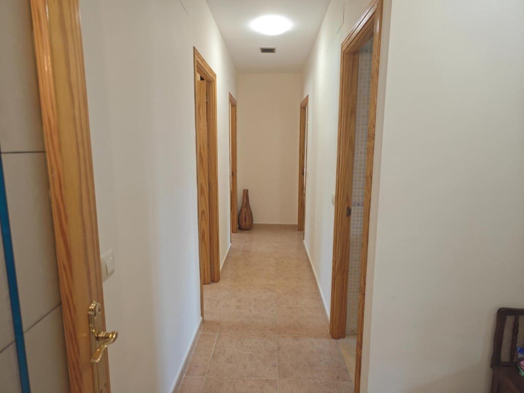 3 bedroom Terraced Villa for sale in Pareja with pool garage - € 249,000 (Ref: 9595684)