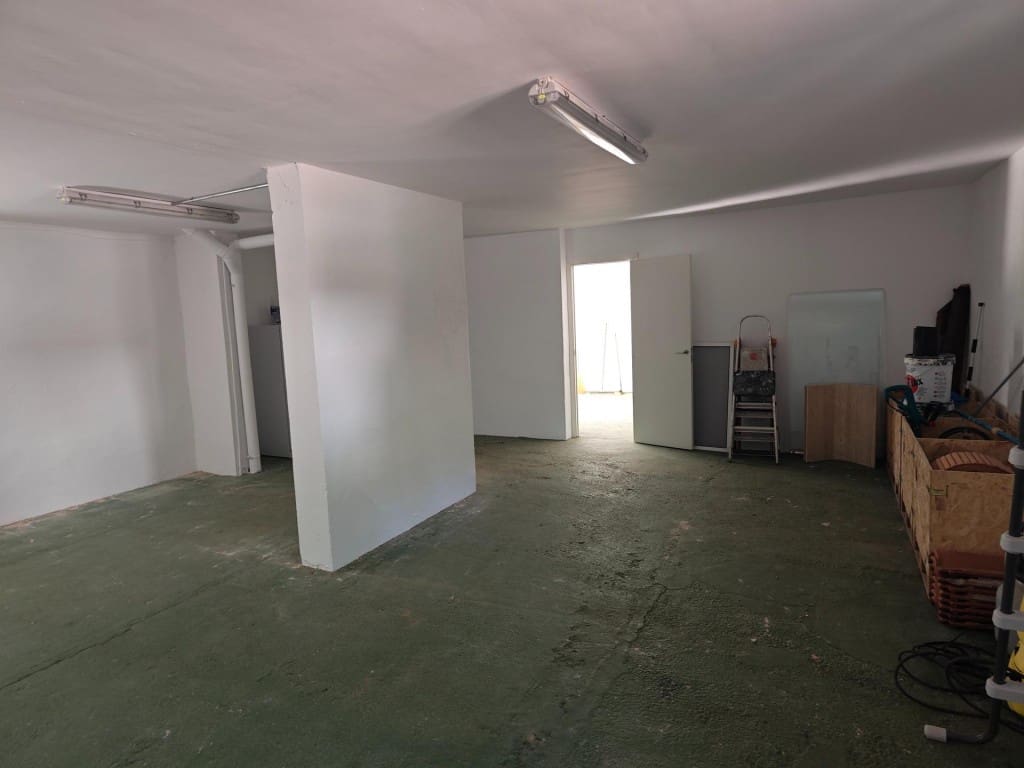 3 bedroom Terraced Villa for sale in Pareja with pool garage - € 249,000 (Ref: 9595684)