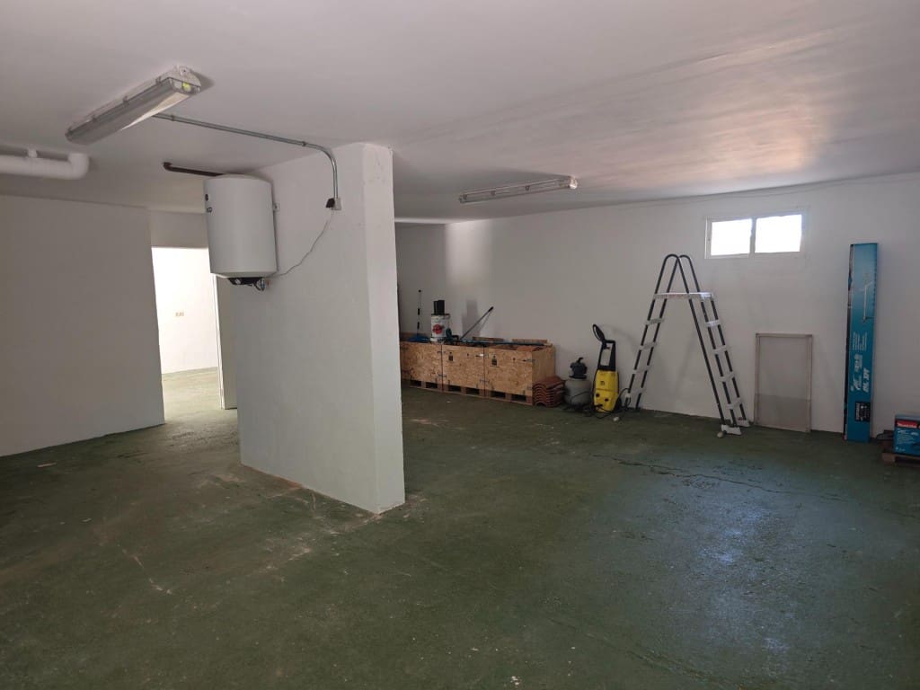 3 bedroom Terraced Villa for sale in Pareja with pool garage - € 249,000 (Ref: 9595684)