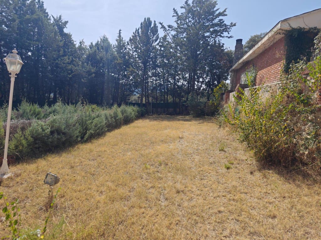 4 bedroom Villa for sale in Duron - € 220,000 (Ref: 9595685)