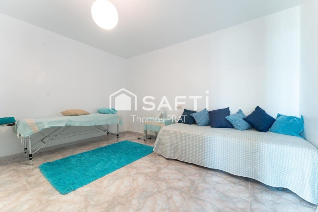 4 soveværelse Villa til salg i Villanueva de Algaidas med garage - € 98.000 (Ref: 9595689)