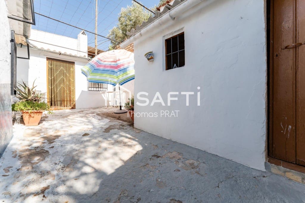 4 soveværelse Villa til salg i Villanueva de Algaidas med garage - € 98.000 (Ref: 9595689)