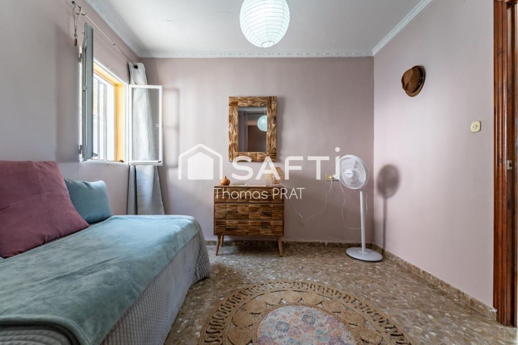 4 soveværelse Villa til salg i Villanueva de Algaidas med garage - € 98.000 (Ref: 9595689)