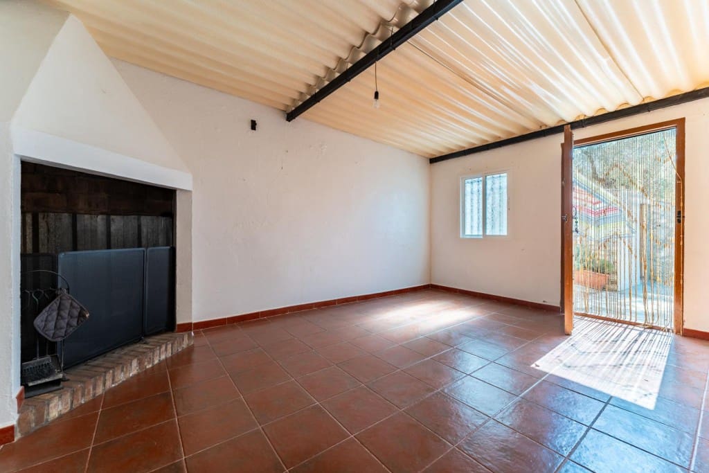 4 soveværelse Villa til salg i Villanueva de Algaidas med garage - € 98.000 (Ref: 9595689)