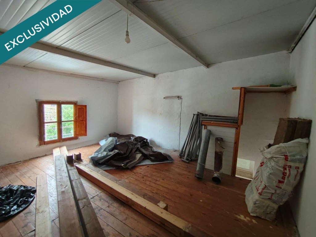 4 slaapkamer Villa te koop in Iguena met garage - € 95.000 (Ref: 9595692)