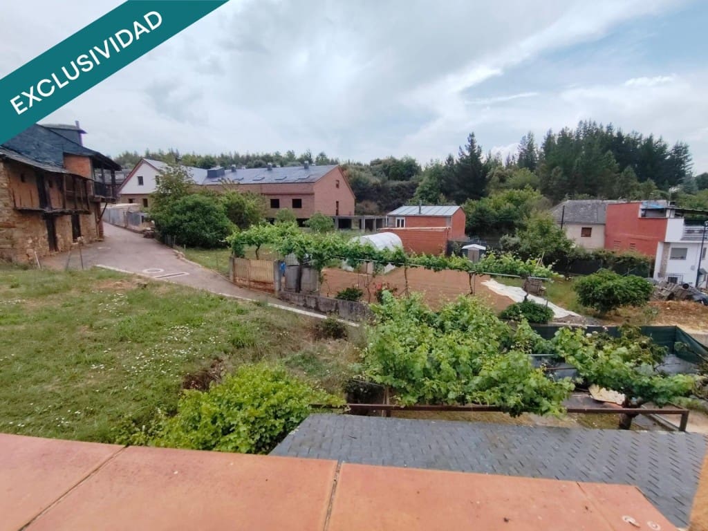 4 slaapkamer Villa te koop in Iguena met garage - € 95.000 (Ref: 9595692)