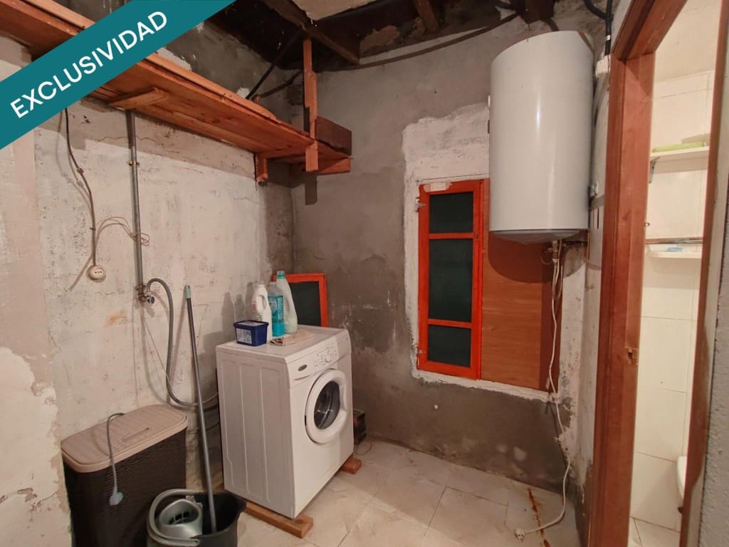 3 slaapkamer Rijtjeshuis te koop in Villadepalos met garage - € 82.000 (Ref: 9595694)