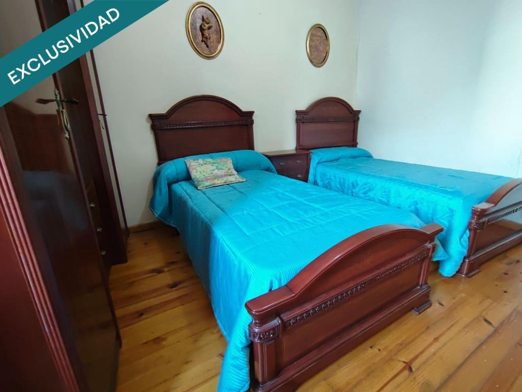 3 slaapkamer Rijtjeshuis te koop in Villadepalos met garage - € 82.000 (Ref: 9595694)