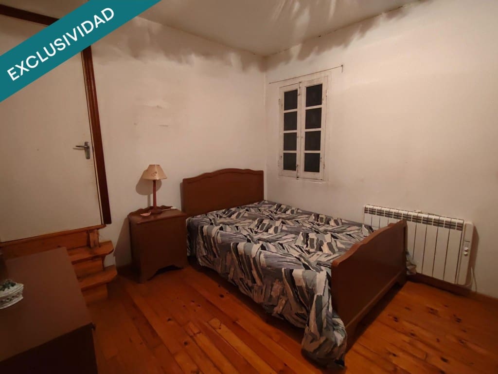 3 slaapkamer Rijtjeshuis te koop in Villadepalos met garage - € 82.000 (Ref: 9595694)