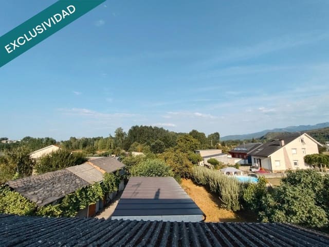 Adosado de 3 habitaciones en Villadepalos, Carracedelo en venta con garaje - 82.000 € (Ref: 9595694)