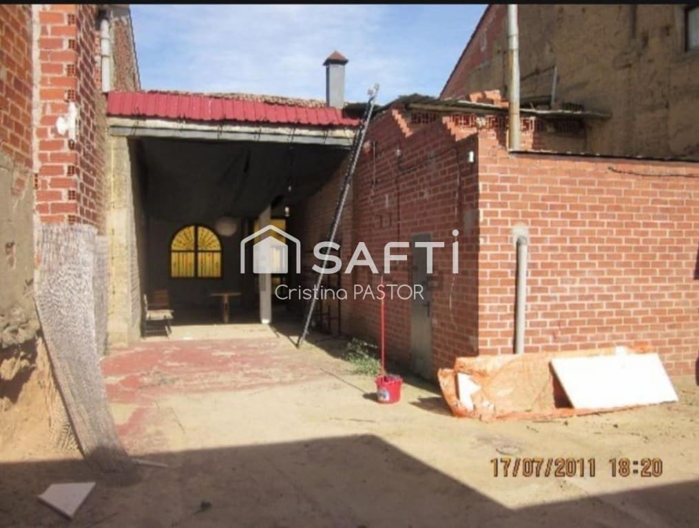 Commercial for sale in Valderas - € 65,000 (Ref: 9595695)