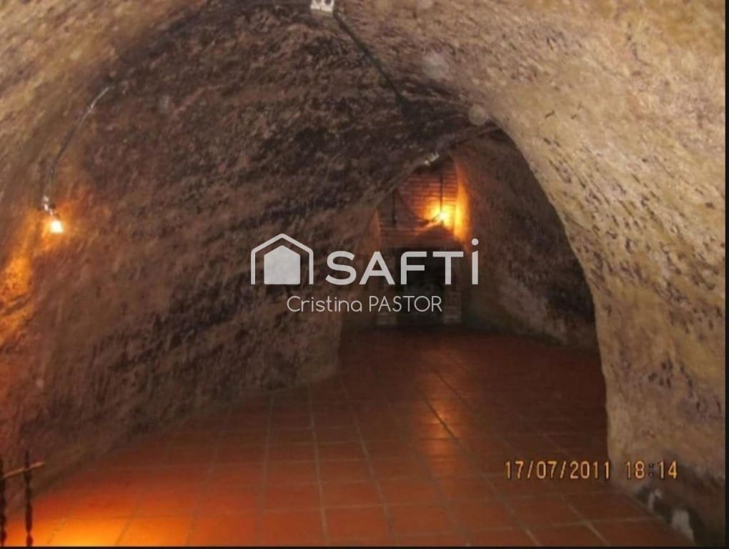 Commercial for sale in Valderas - € 65,000 (Ref: 9595695)