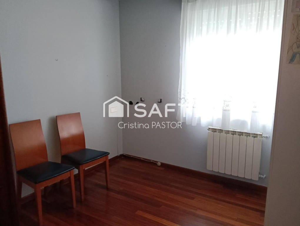 Chalet de 4 habitaciones en Santa María del Páramo en venta con garaje - 175.000 € (Ref: 9595696)