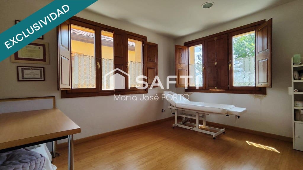 6 camera da letto Villa in vendita in Santovenia de la Valdoncina con piscina - 550.000 € (Rif: 9595700)