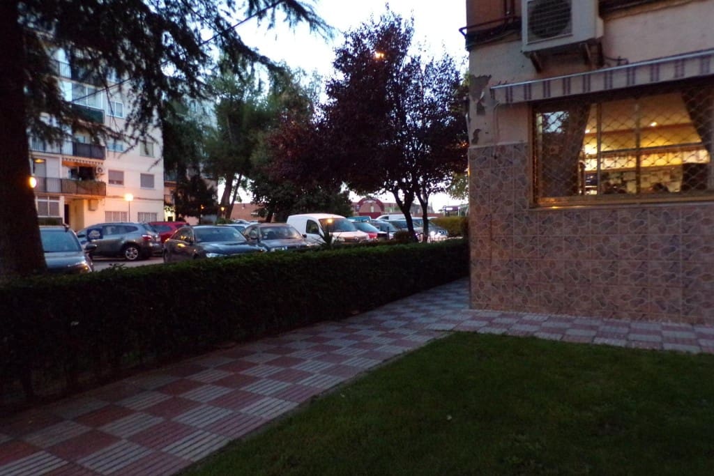 Commercial for sale in Ciempozuelos - € 170,000 (Ref: 9595702)