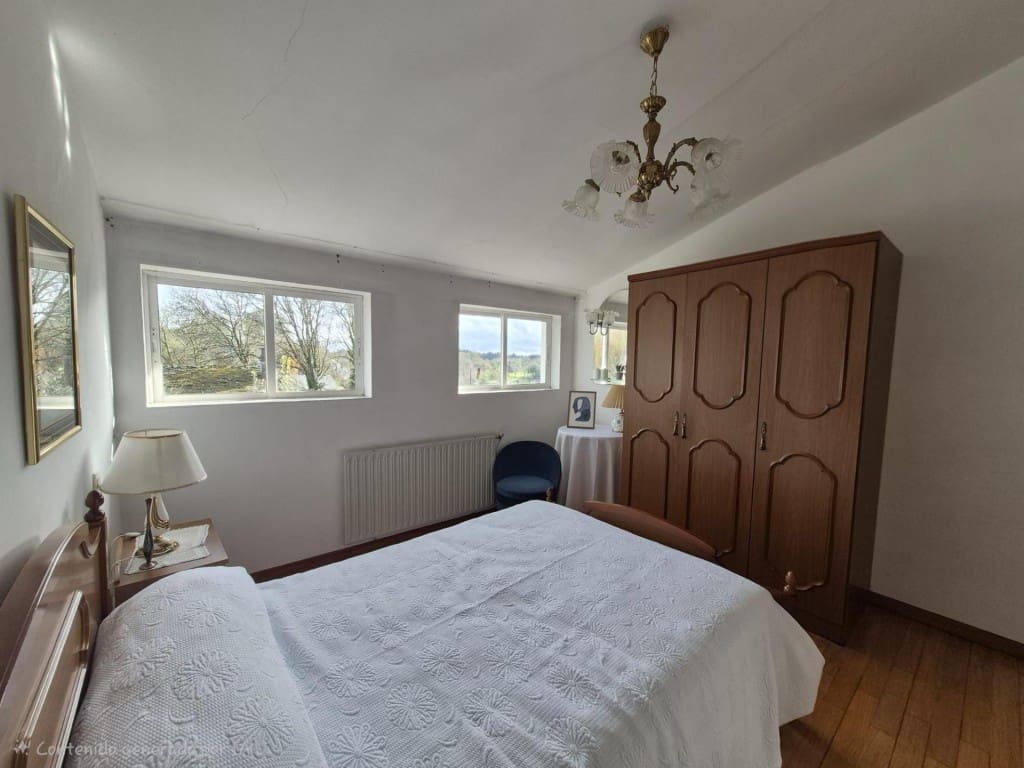 Chalet de 3 habitaciones en Begonte en venta con garaje - 260.000 € (Ref: 9595703)