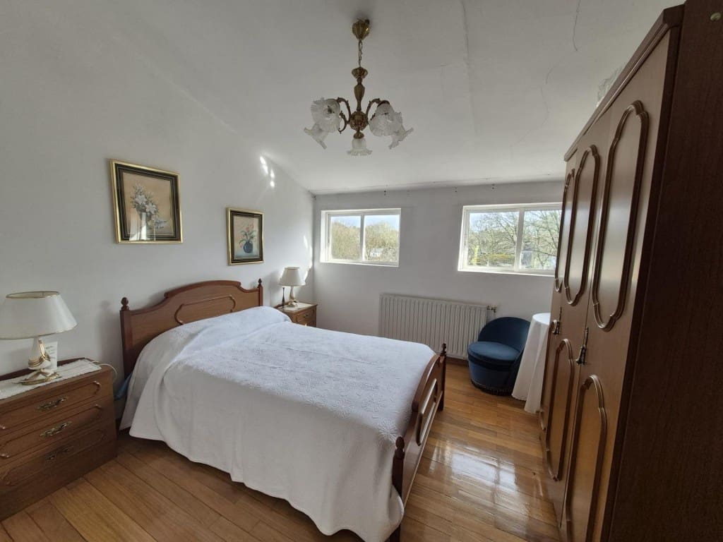 Chalet de 3 habitaciones en Begonte en venta con garaje - 260.000 € (Ref: 9595703)