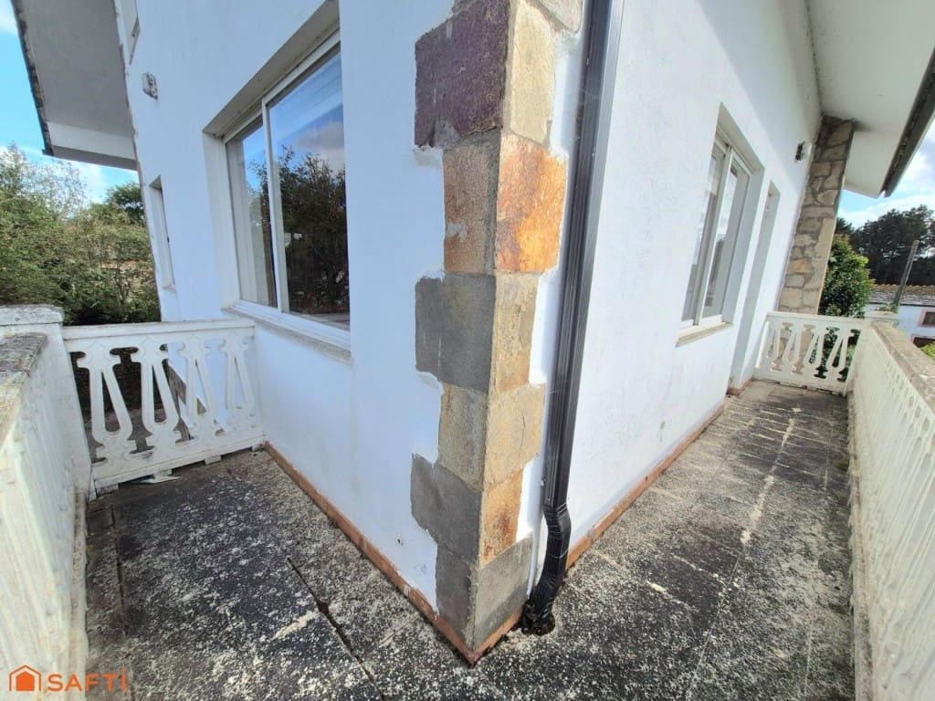 Chalet de 3 habitaciones en Begonte en venta con garaje - 260.000 € (Ref: 9595703)