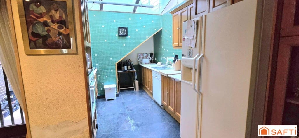 7 bedroom Villa for sale in Las Rozas de Madrid with pool garage - € 980,000 (Ref: 9595704)