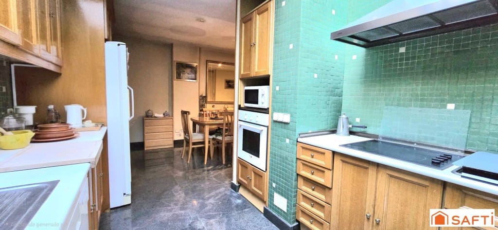 7 bedroom Villa for sale in Las Rozas de Madrid with pool garage - € 980,000 (Ref: 9595704)