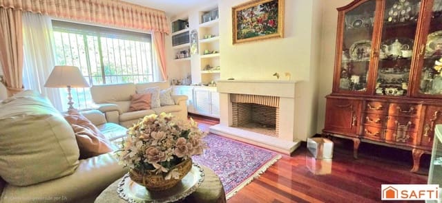 7 sovrum Villa till salu i Las Rozas de Madrid med pool garage - 980 000 € (Ref: 9595704)